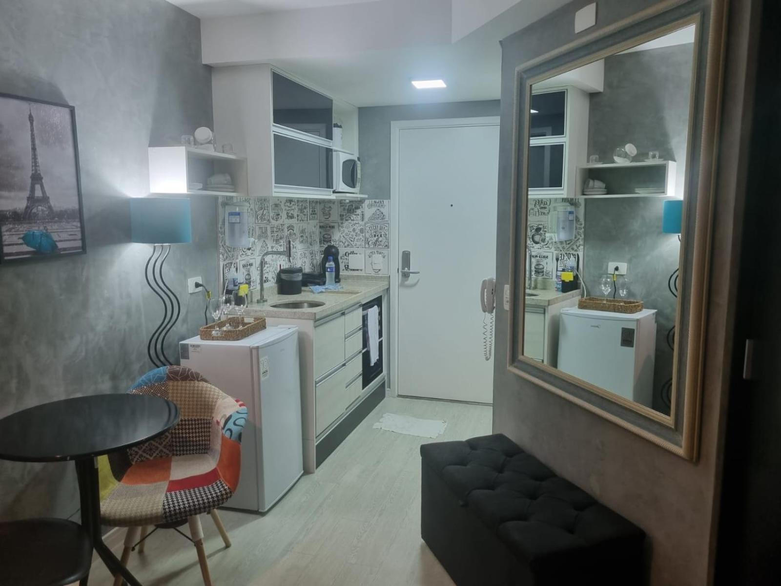 Apto Completo No Coracao De Sp, 605 Apartamento
